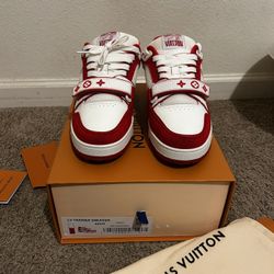 Louis Vuitton LV Trainer Size 9.5= Size 42 