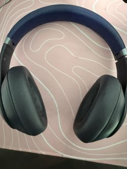 Beats Studio Pro – Like New, Includes Original Case & Charger