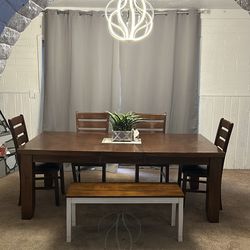 Dinning table