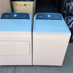 Whirlpool Washer And Dryer Set 
