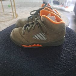 Toddler JORDAN'S size 9/ ONLY MESSAGE IF READY TO PURCHASE