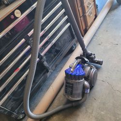 Dyson DC23 Plus Vacuum
