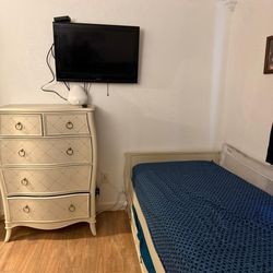 Twin Double Bed  🛌 & Chest Drawer Set