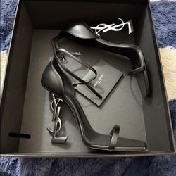 Saint Laurent Heels 