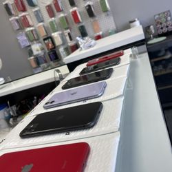 iPhone 11 Unlocked 64Gb Red Black And Purple 