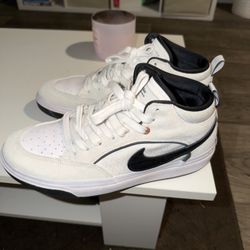 Nike Men’s Shoes LEO BAKER