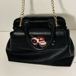 LD Tuttle Black Shoulder Bag 