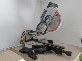 Chicago Electric 10" Sliding Compound Miter Saw