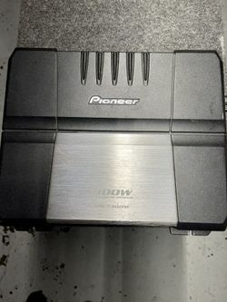 Pioneer 800 Watt Amp