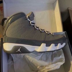 Air Jordan Retro 9’s (Cool Grey) GREAT CONDITION (PRICE IS FIRM) NO TRADES