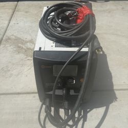 Hobart Welder (Multi-Handler) – Ready to Use