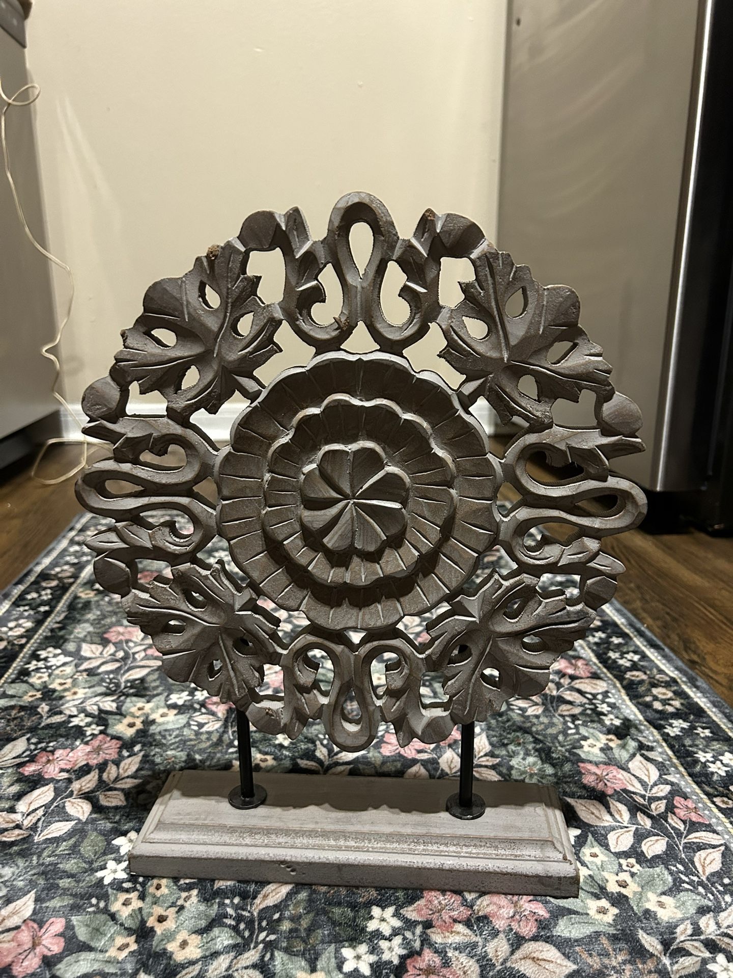 Book-end or decorative piece