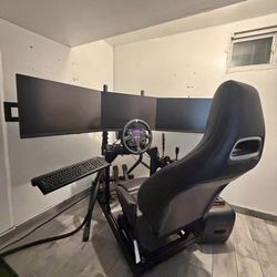 Complete High-End Racing Simulator Bundle - Wheel, Pedals, Triple Monitor...