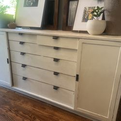 Drexel Gorgeous Solid Wood Sideboard 