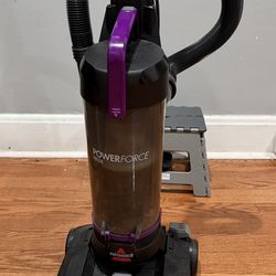 Bissell Vacuum Cleaner