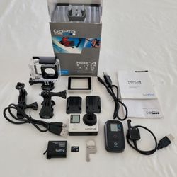 Gopro Go Pro Hero 4 Silver w/ Smart Remote & SD Card.