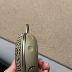 JBL Clip Speaker