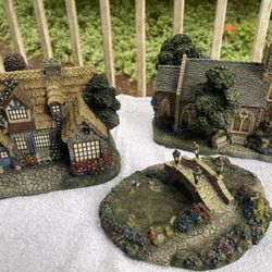 Thomas Kincaid Cottages