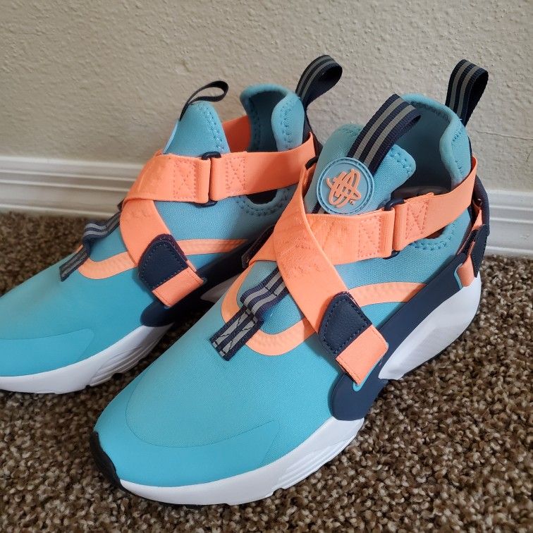 Nike Huarache Size 6Y