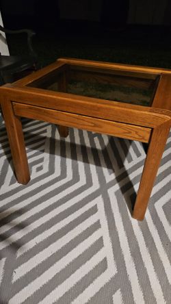 End Table WOOD/GLASS