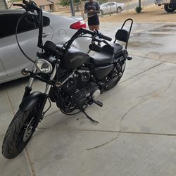 2013 Iron 883