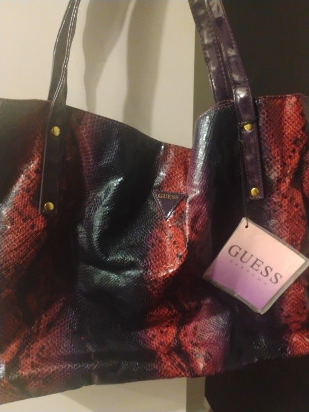 Guess tote bag.