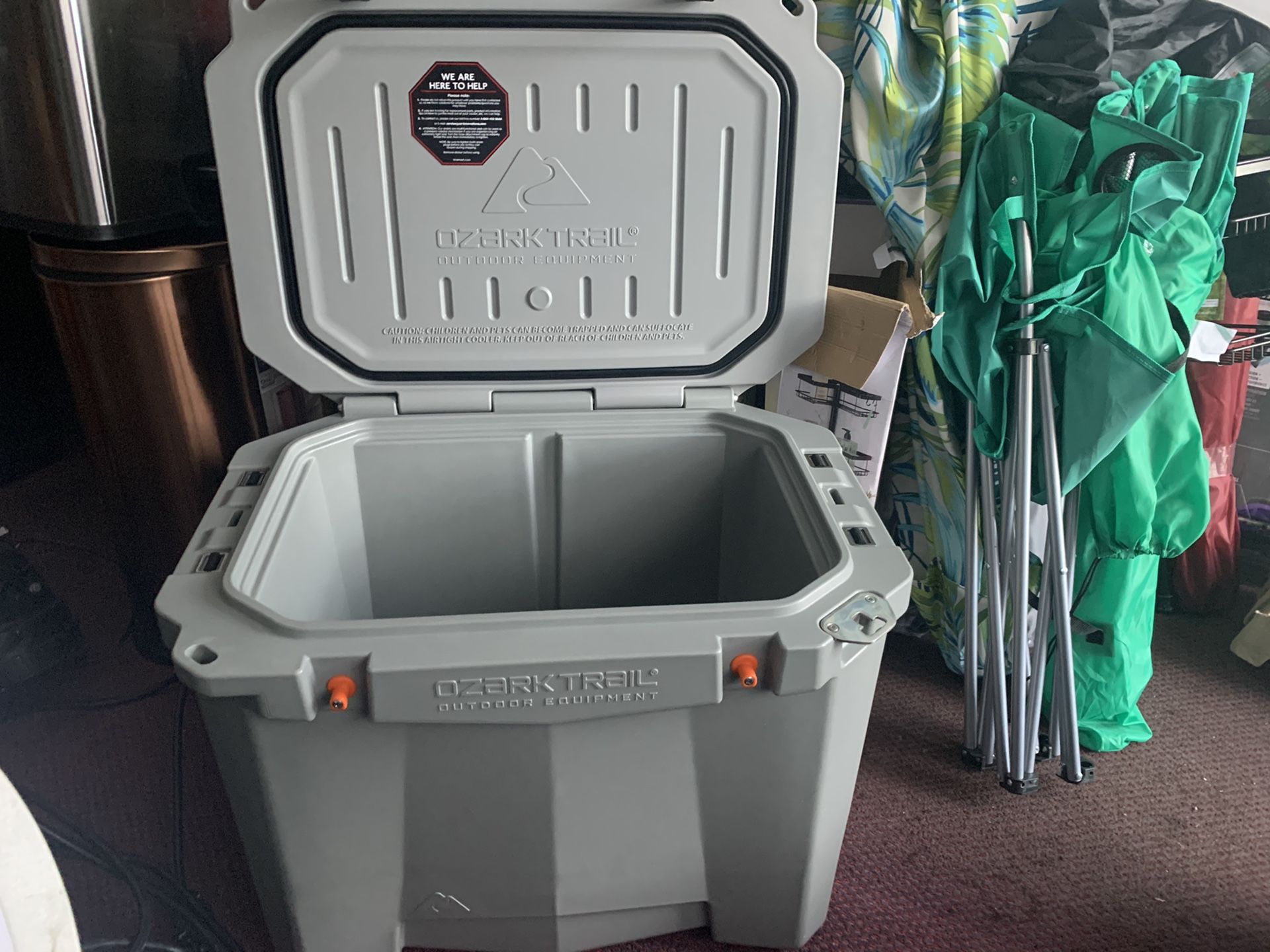 COOLER - Ozark Trail 60-Quart High Performance Rolling Cooler
