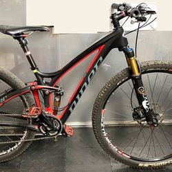 Niner Jet 9 RDO 3-Star Mountain Bike - Black Red - XS - Cross-country efficiency We also have Cannondale Synapse CAAD10 Si Trek Holland Merlin Titaniu