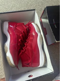Jordan 11s size 10