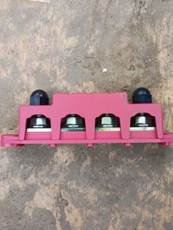 250A 4-post power distribution block busbar