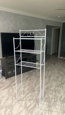 White Shelf