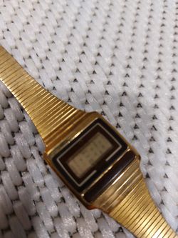 Beautiful Antique Women's TIMEX Watch! 