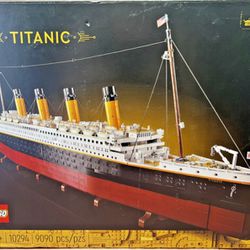 LEGO Icons Titanic 10294 Ship Set 9090 pcs