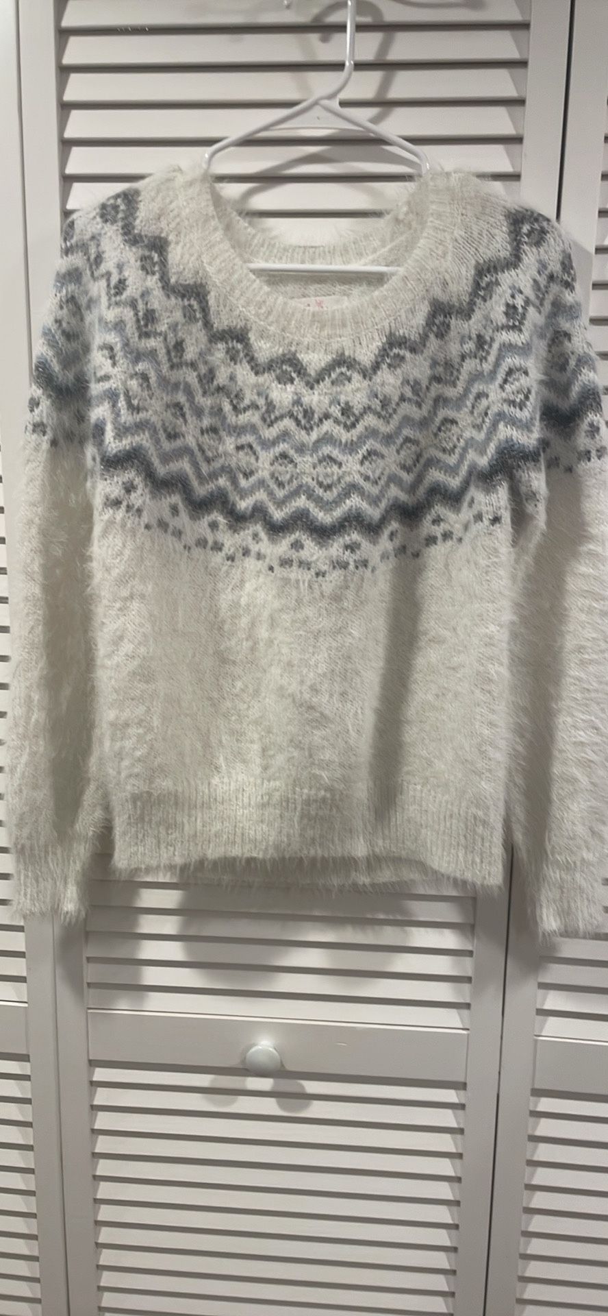 Girl’s Sweater 