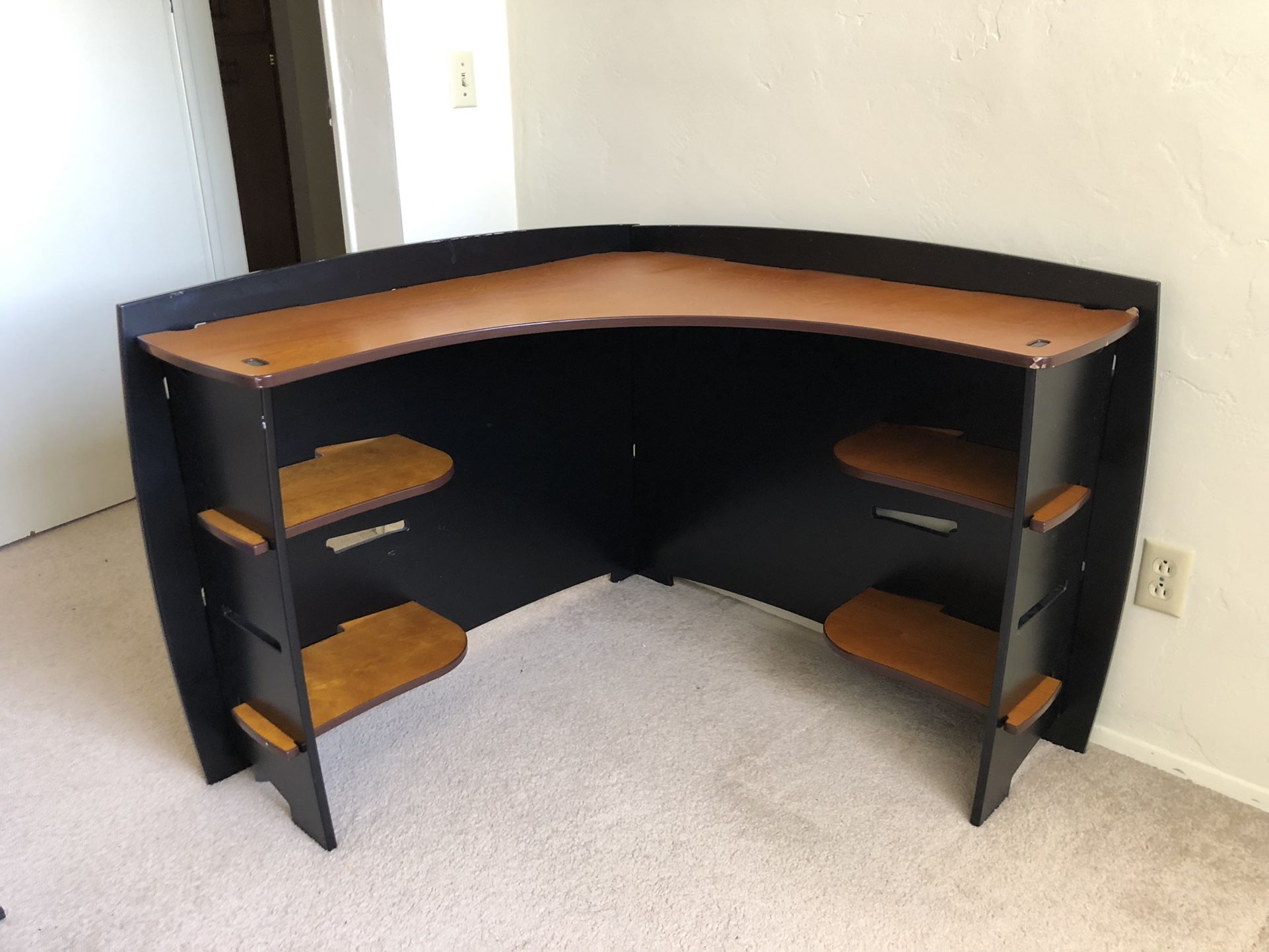 Legare Corner Desk Good Condition Minor Scratches