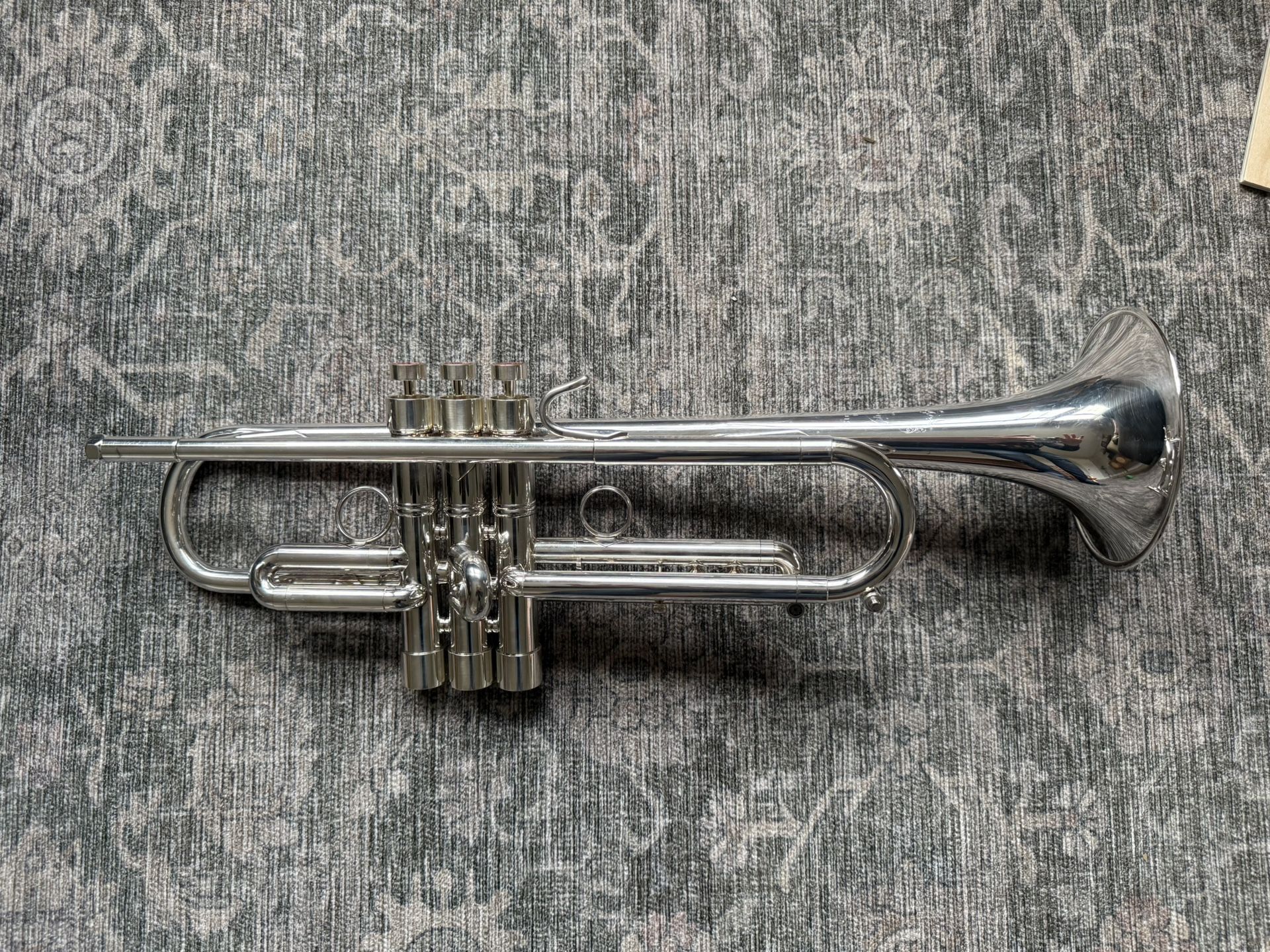 Bach Stradivarius LT190L1B Commercial Trumpet