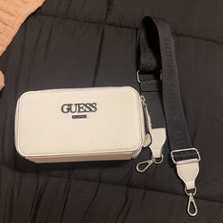 Guess Crossbody