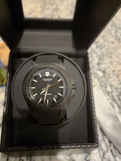 Carbon 43mm Victorinox INOX automatic watch