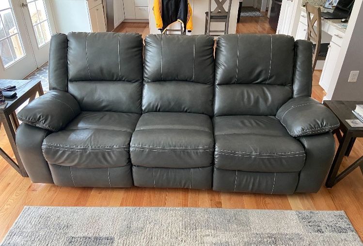 Reclining Couch/Sofa