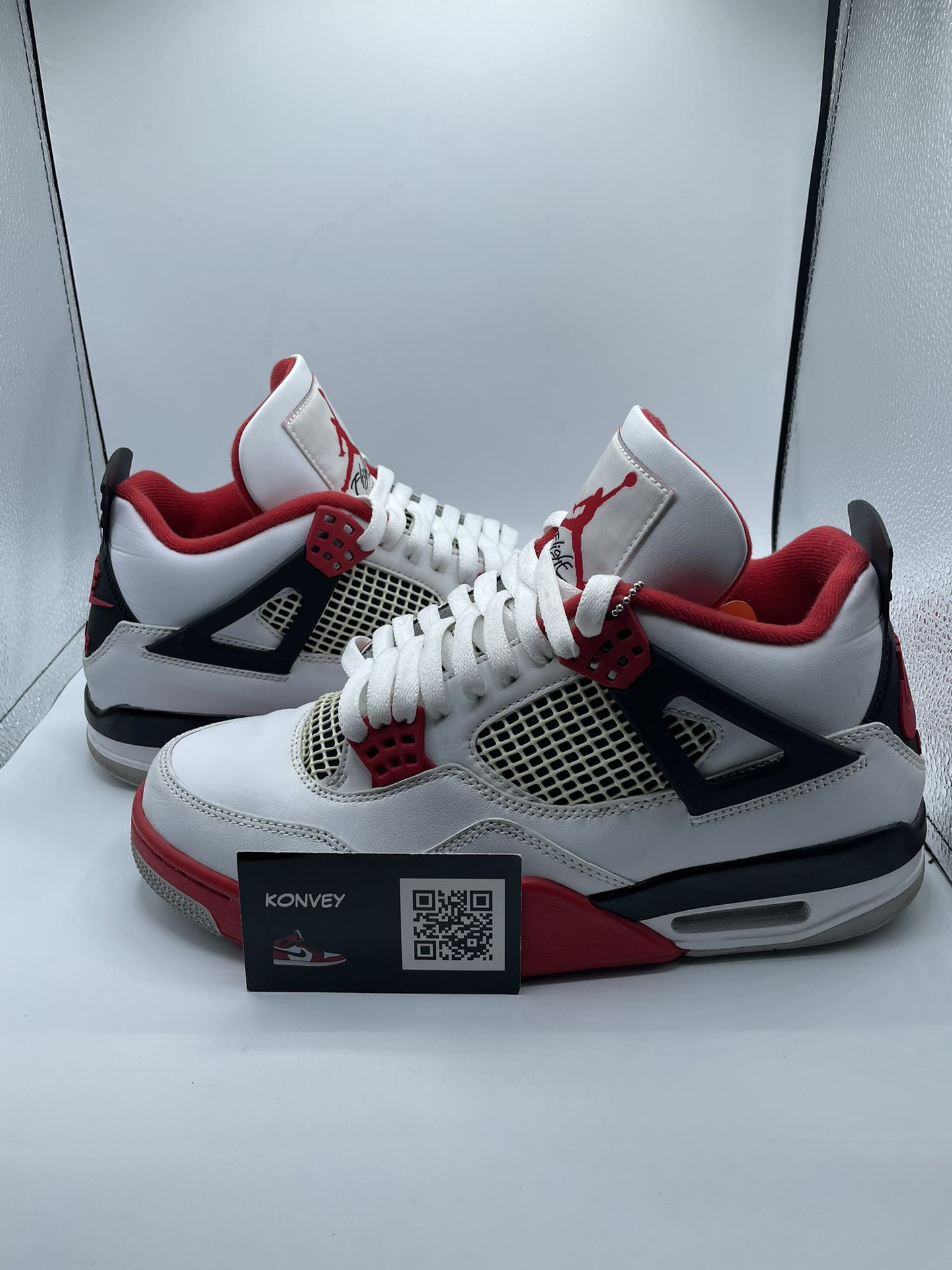 Used Air Jordan 4 Fire Red Size 9 