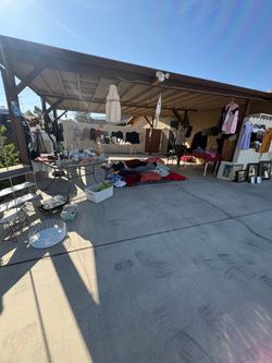 Yard sale Apple Valley