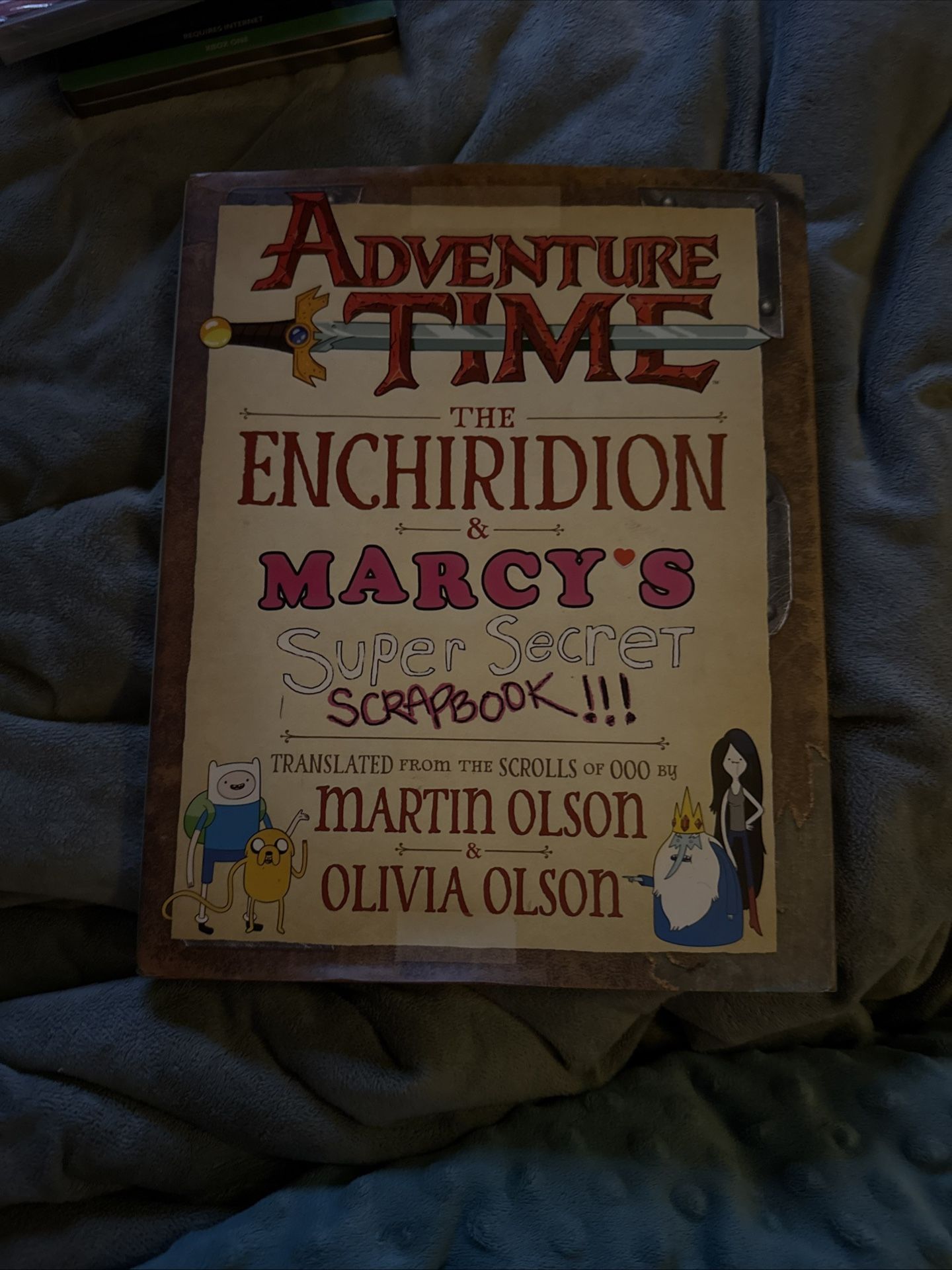 2015 Adventure Time Enchiridion & Marcy's Super Secret Scrapbook 1st Ed