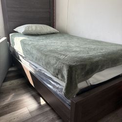 Twin Frame W/mattress