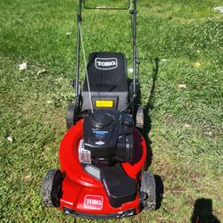 Toro 22" Self-propelled Lawn Mower 