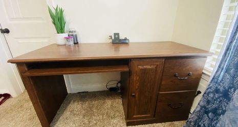 Sauder Computer Desk With Storage