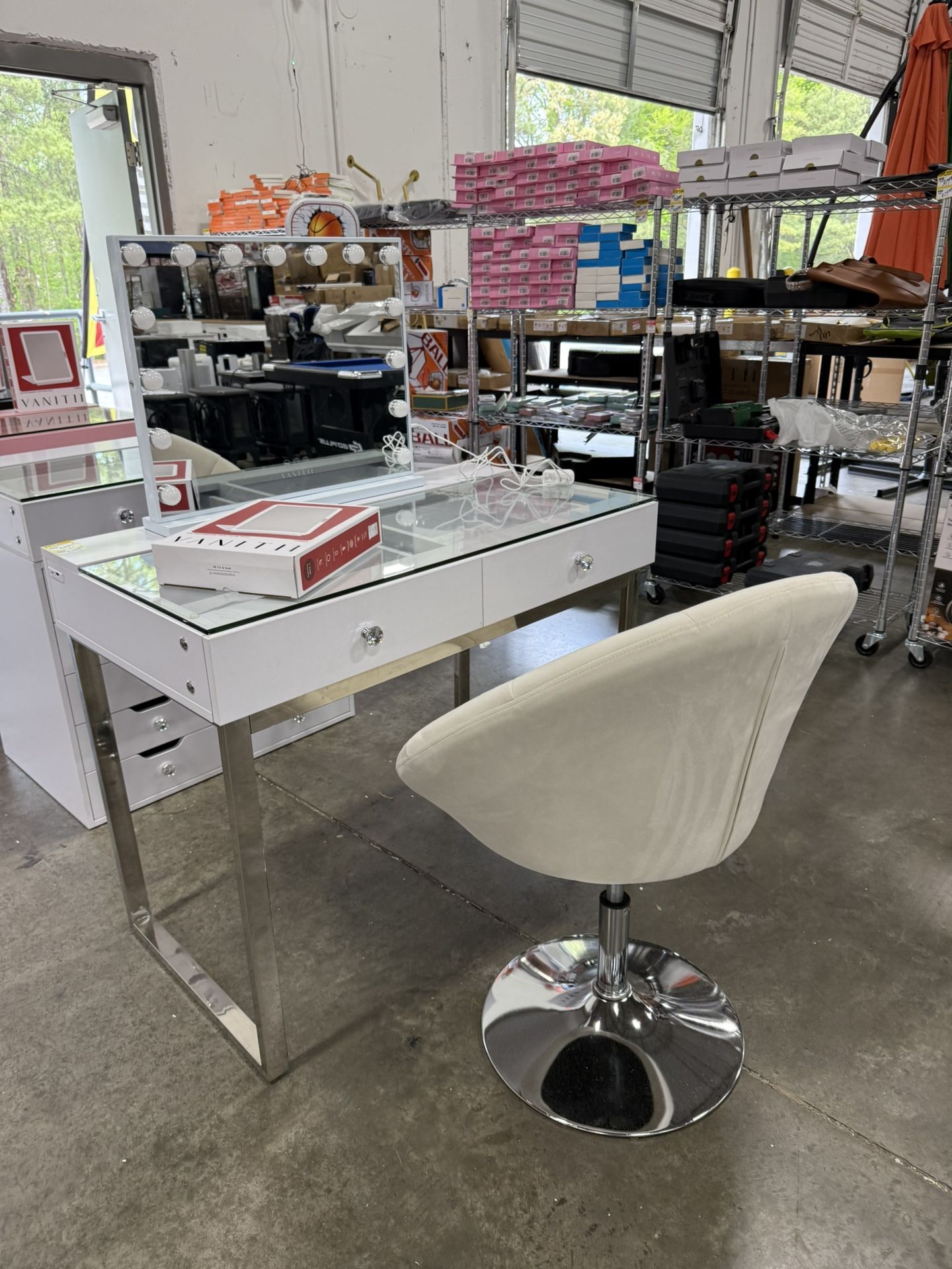 Makeup Vanity With RGB Lights And LED Mirror