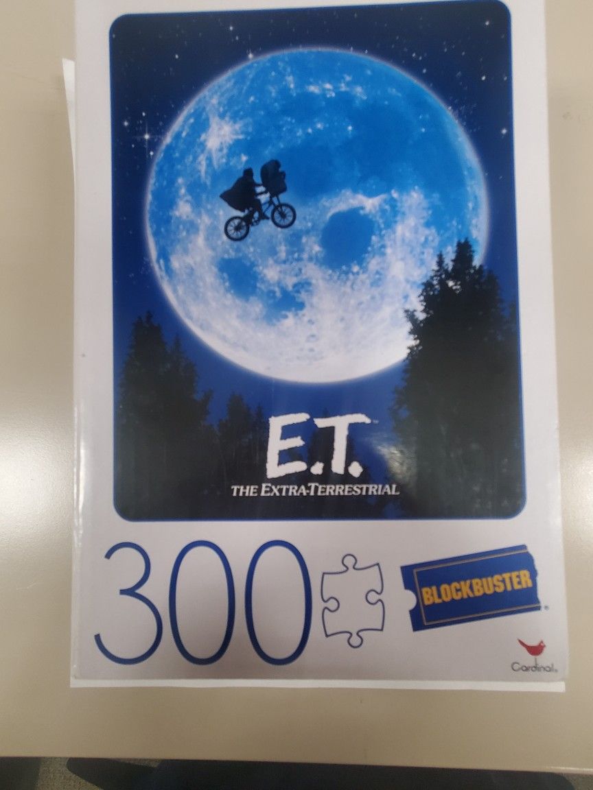 E.T. Blockbuster Puzzle 300 Pieces