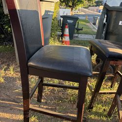 Free Chairs
