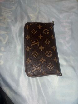 Louis Vuitton Monogram Card Holder