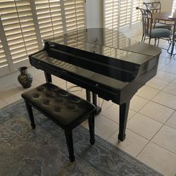 Suzuki Digital Baby Grand Piano